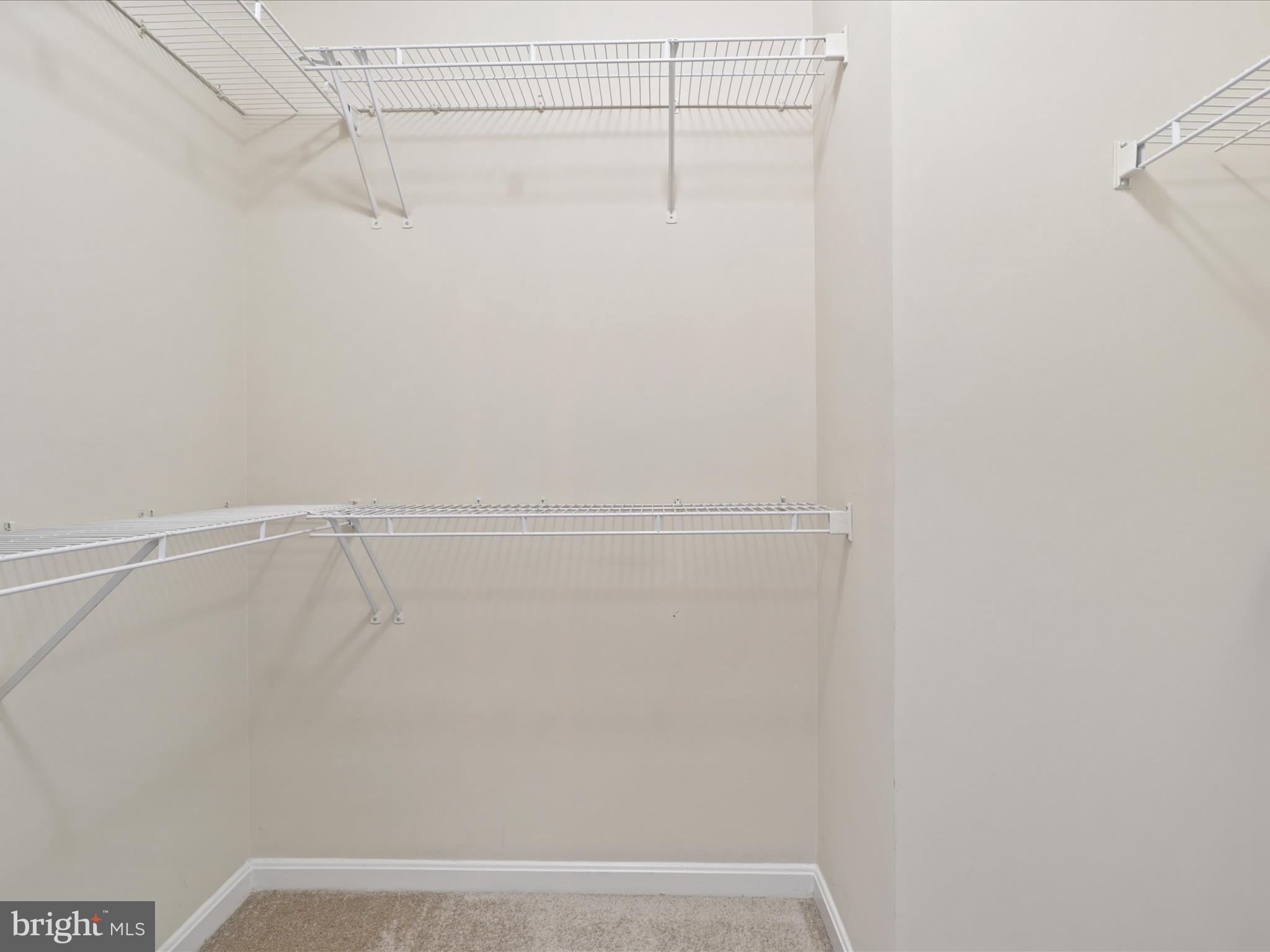 4870 Eisenhower Ave #405