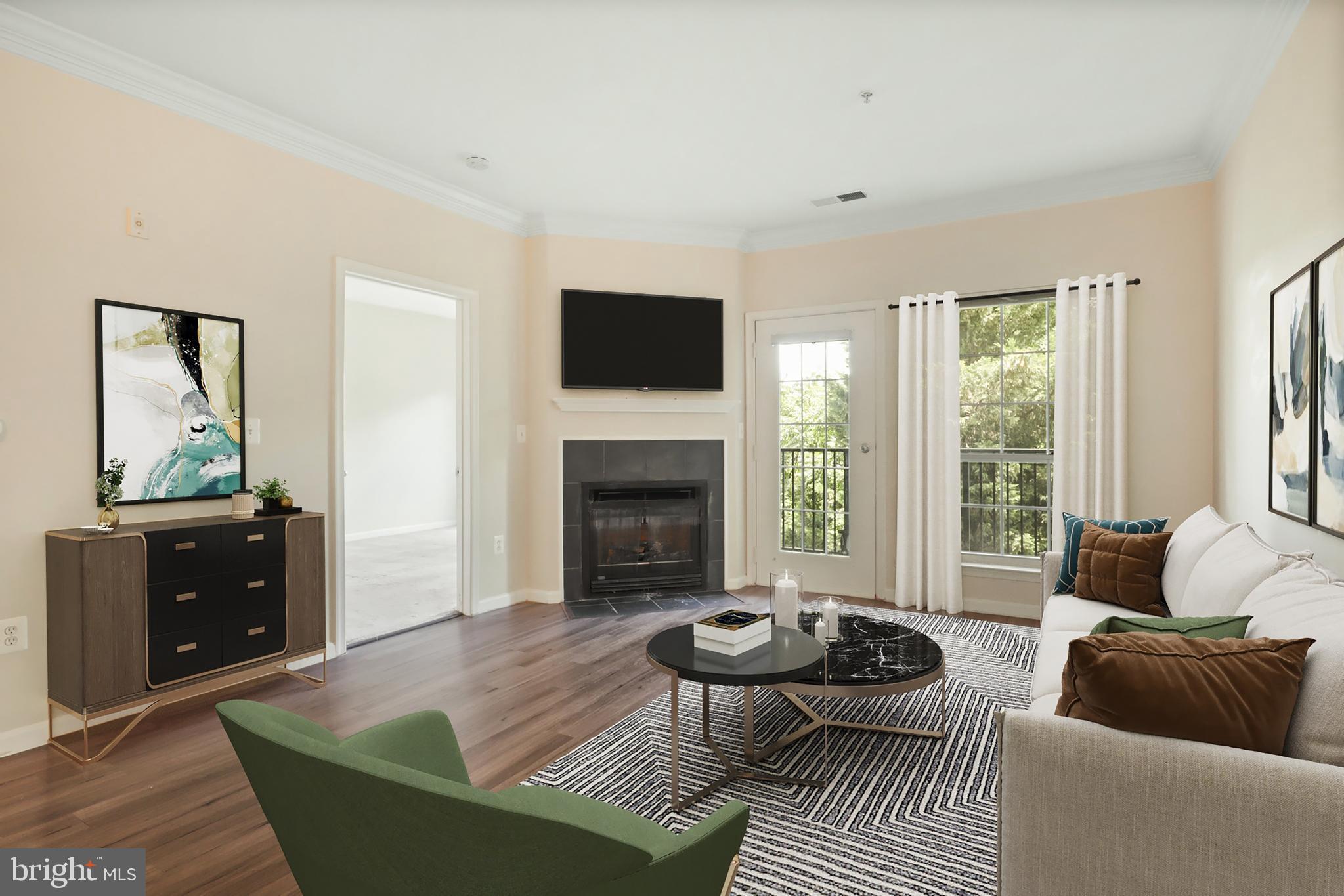 4870 Eisenhower Ave #405