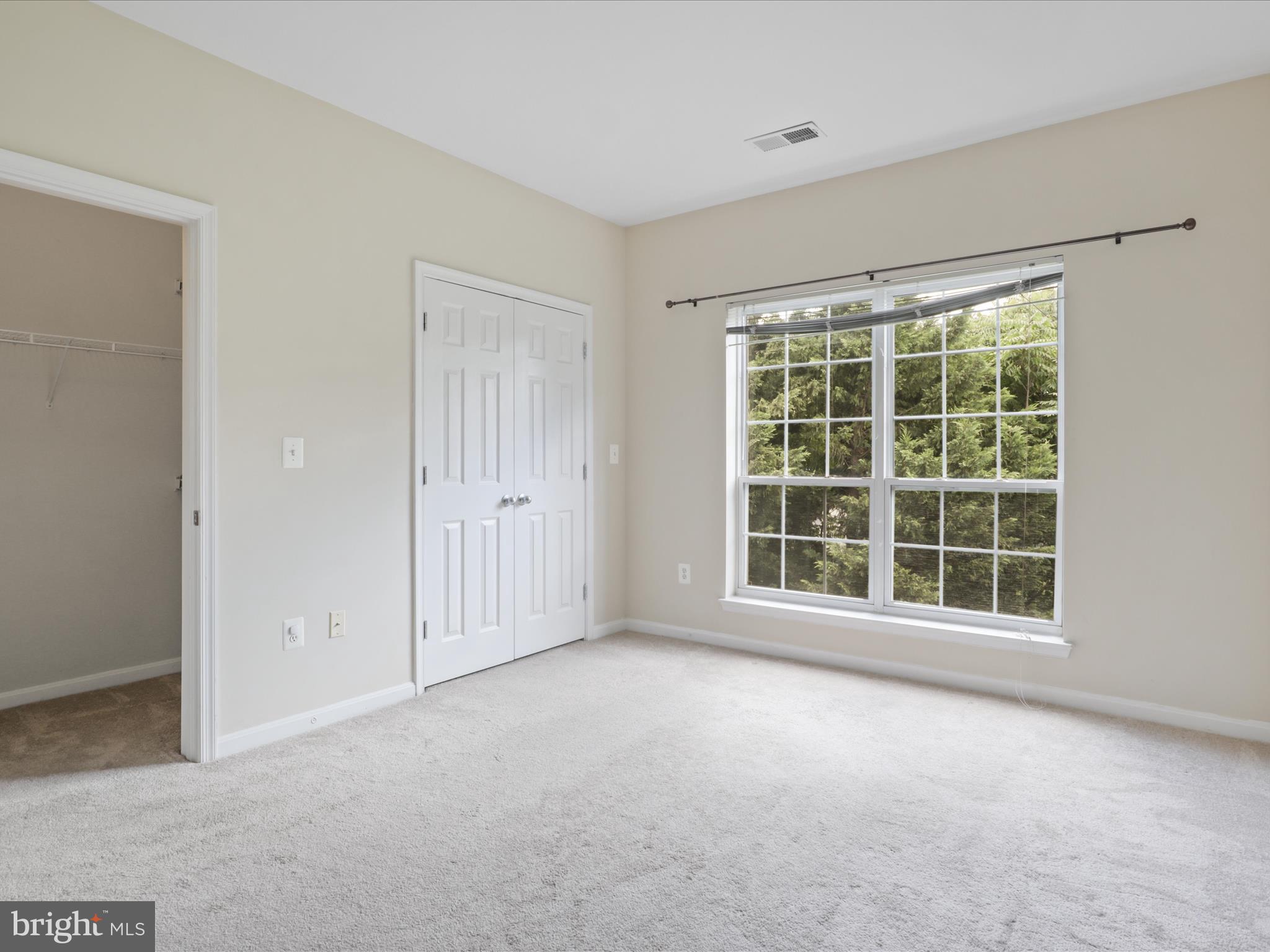 4870 Eisenhower Ave #405