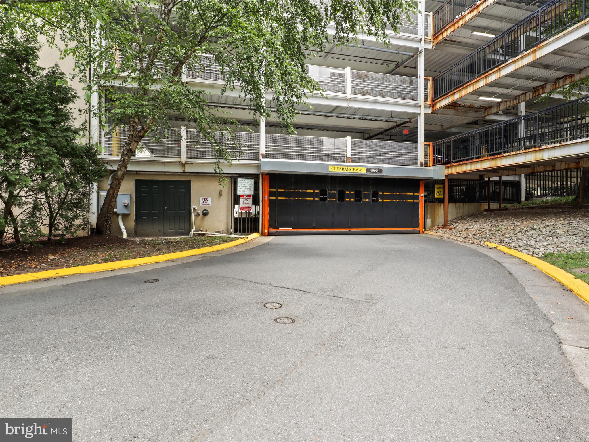 4870 Eisenhower Ave #405