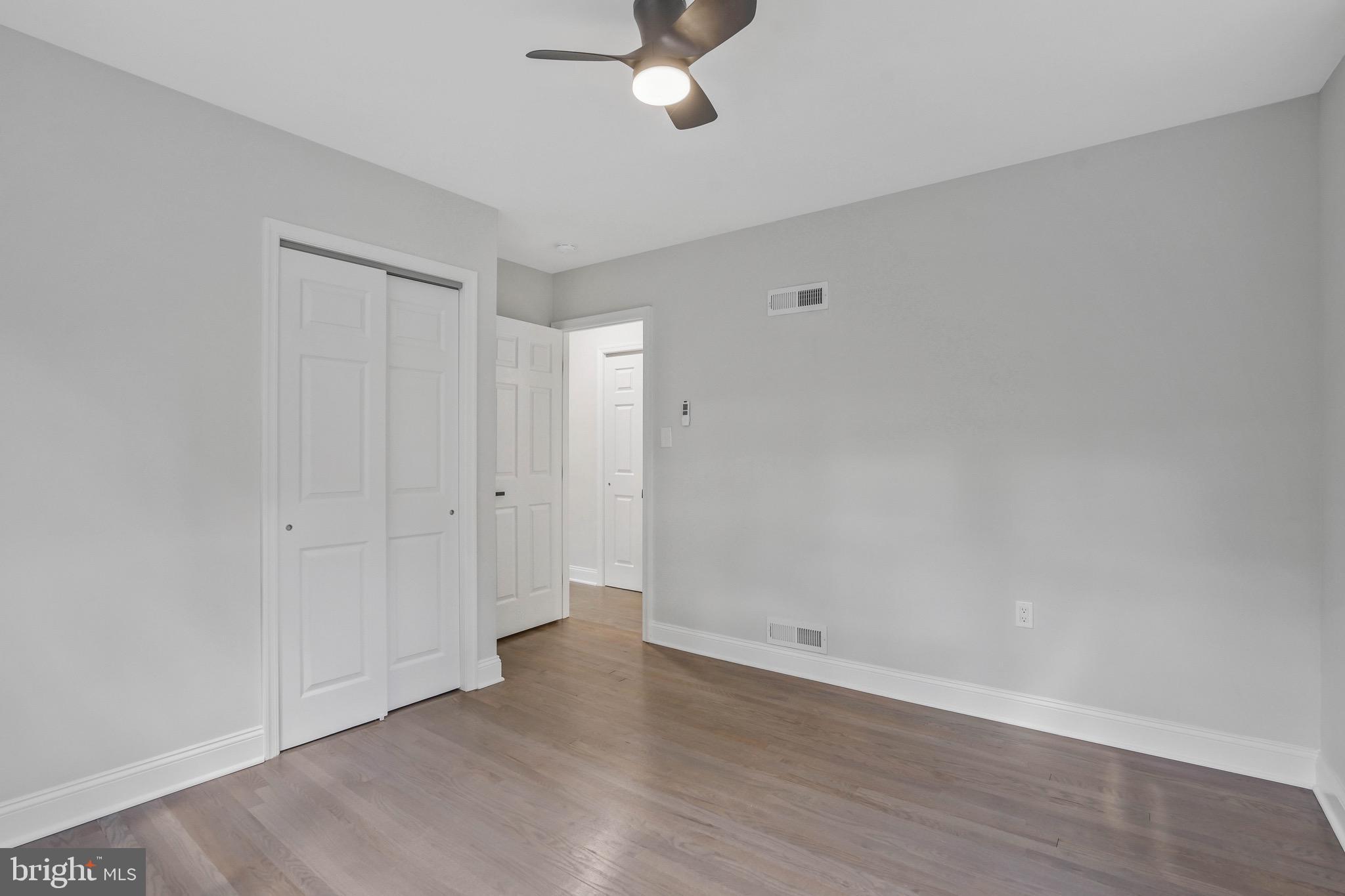 512 Robinson Ct