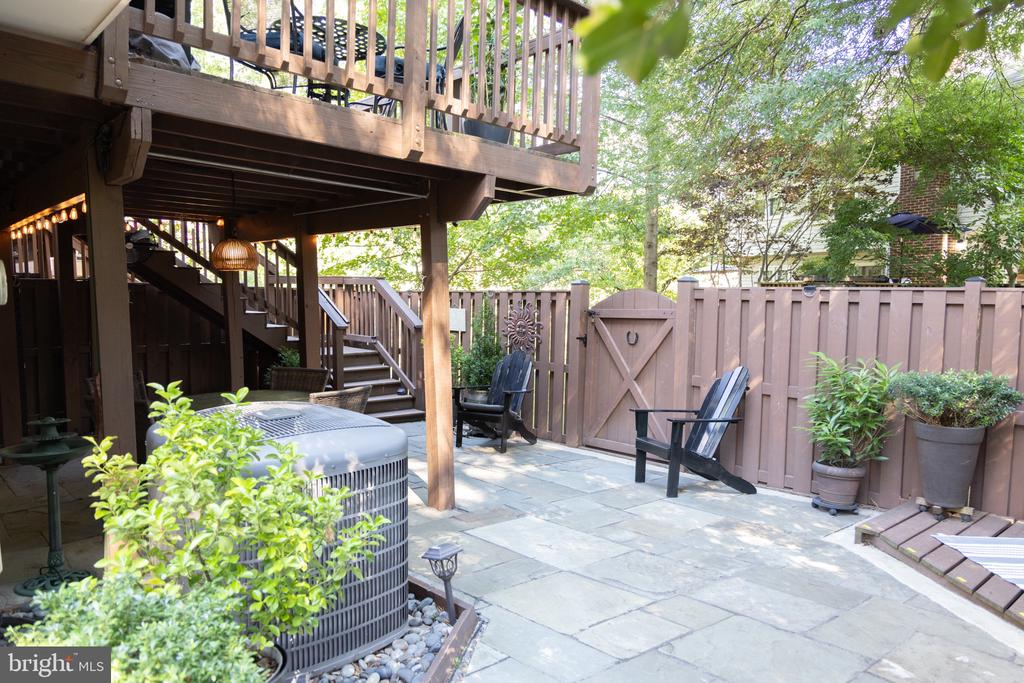 1214 Dartmouth Rd