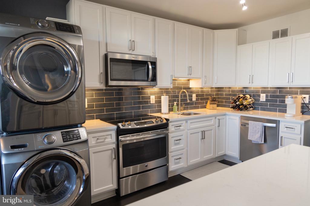 5500 Holmes Run Pkwy #1207