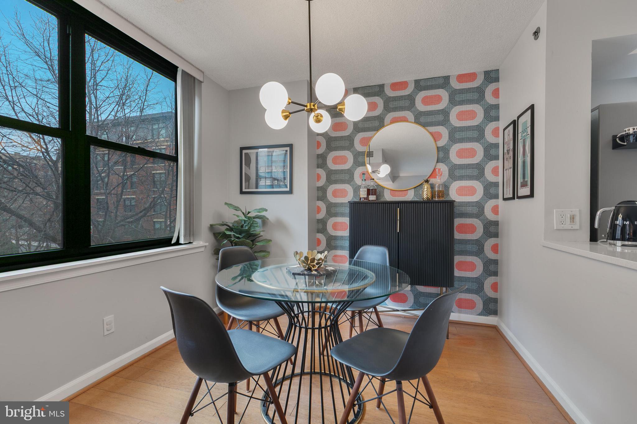 1200 Braddock Pl #216