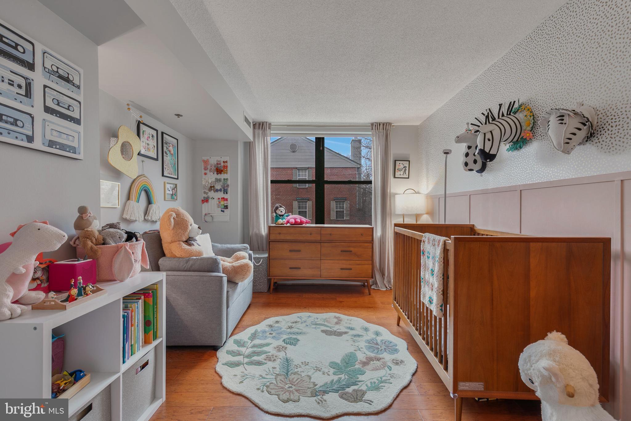 1200 Braddock Pl #216