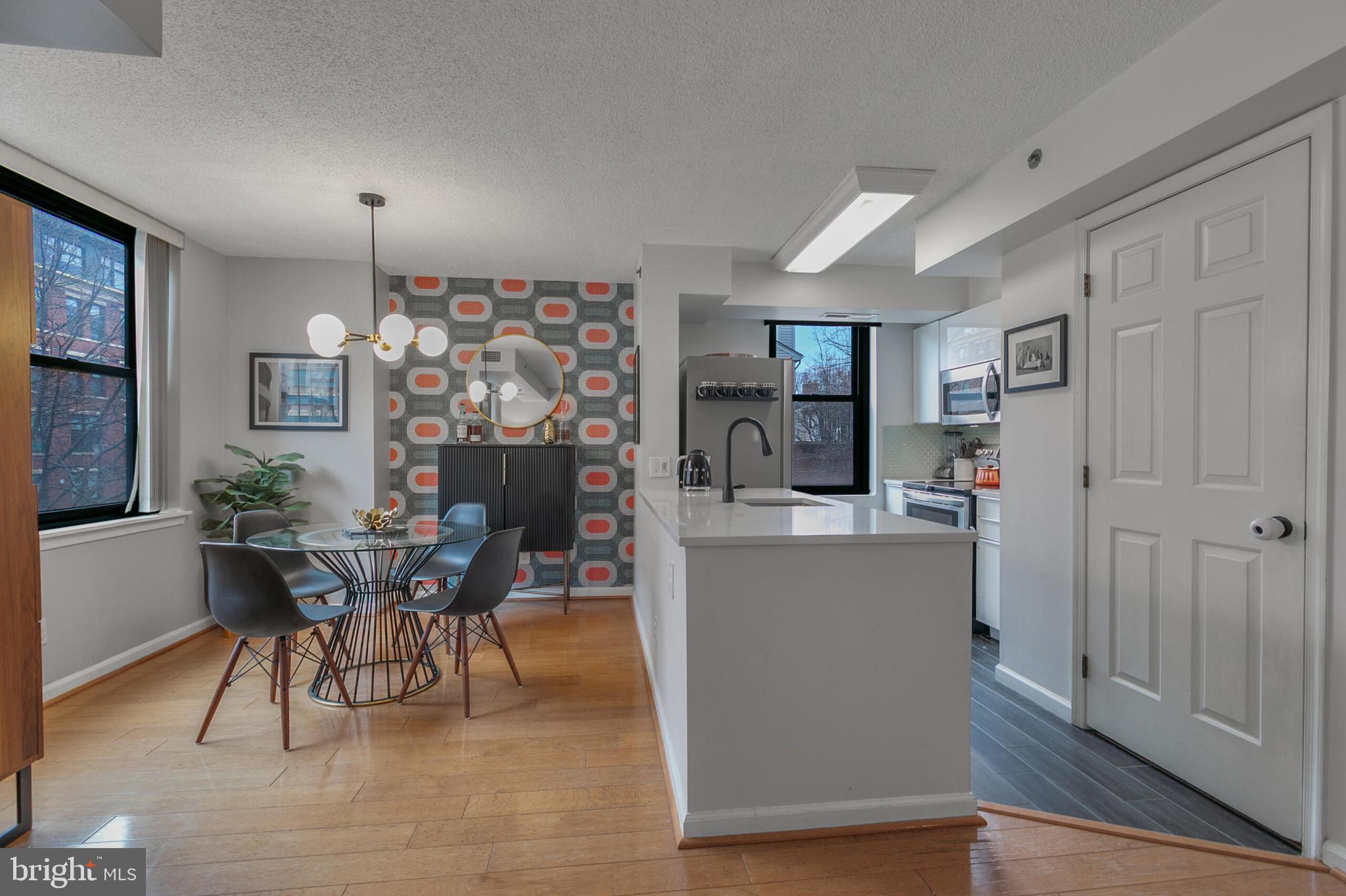 1200 Braddock Pl #216