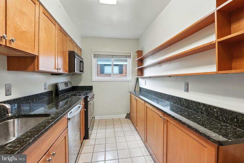 206 Skyhill Rd #6