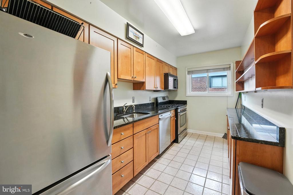 206 Skyhill Rd #6