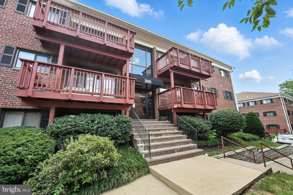 206 Skyhill Rd #6