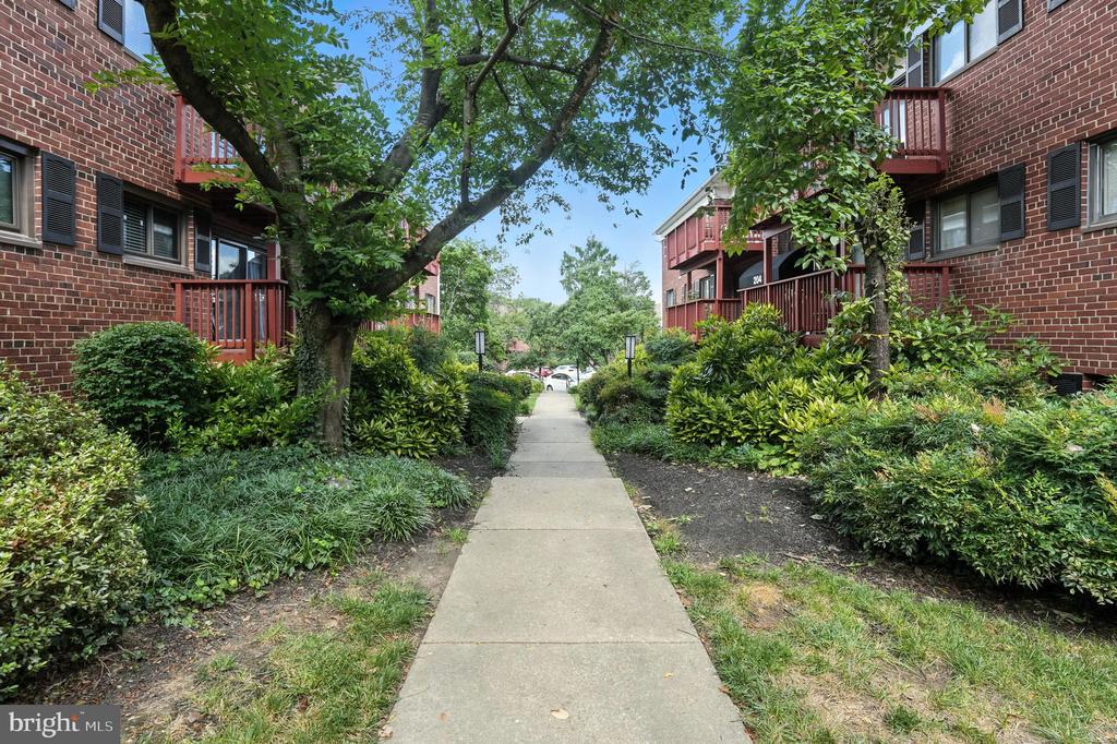 206 Skyhill Rd #6