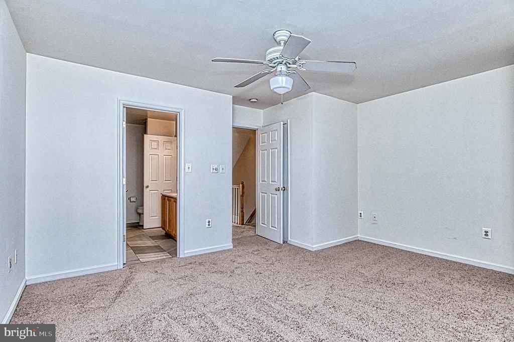 5832 COWLING COURT