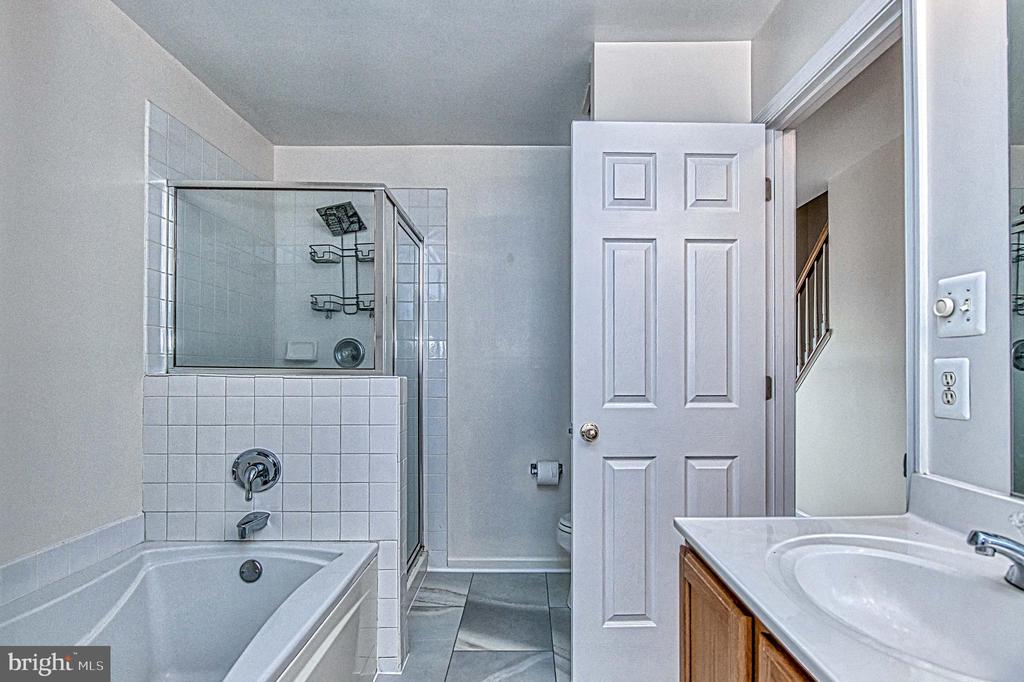 5832 COWLING COURT