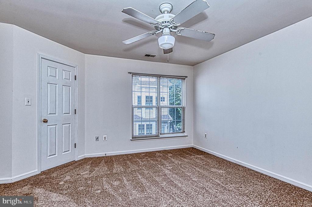 5832 COWLING COURT