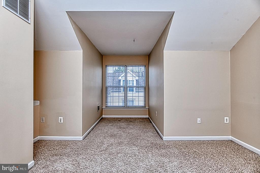 5832 COWLING COURT