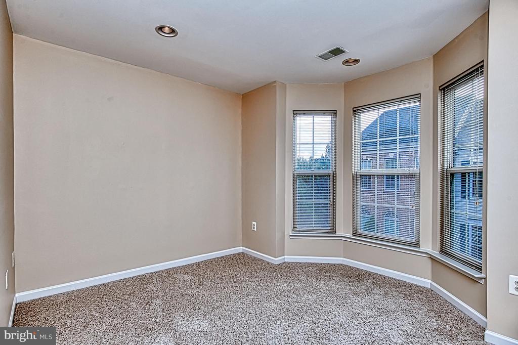 5832 COWLING COURT