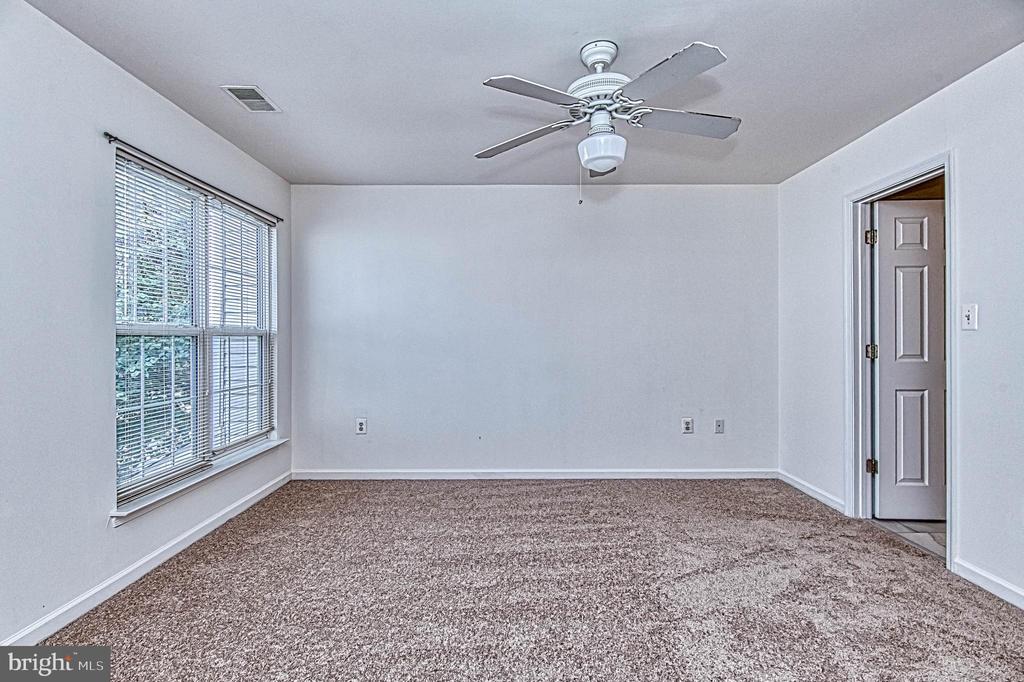 5832 COWLING COURT