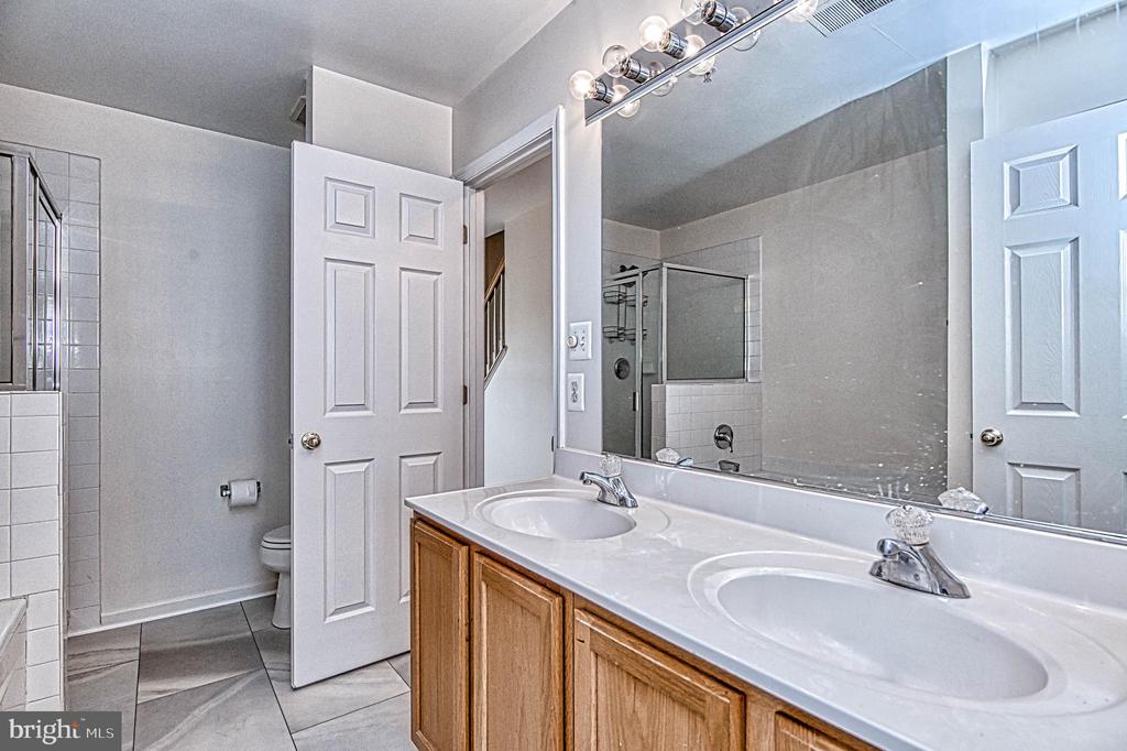 5832 COWLING COURT