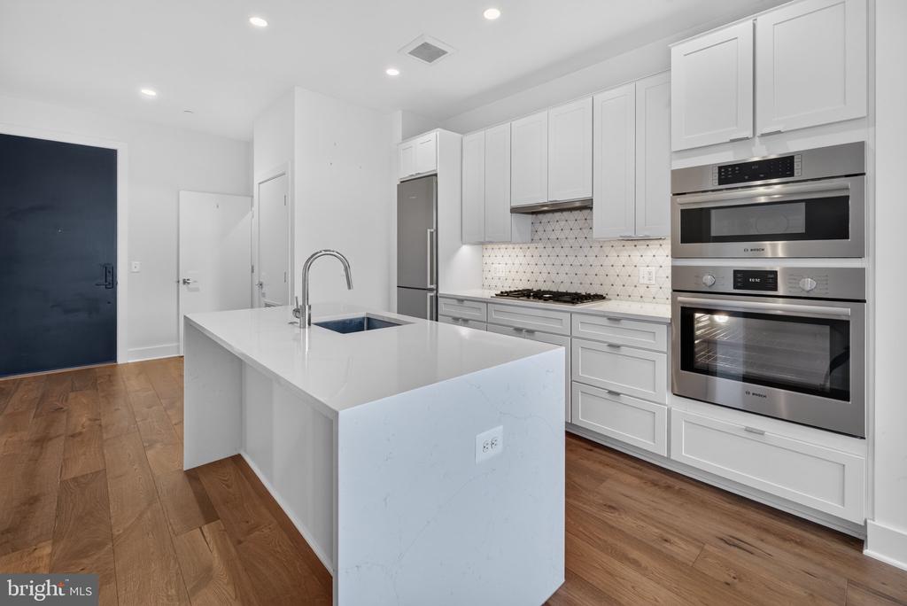 1312 KING STREET 302ALEXANDRIA