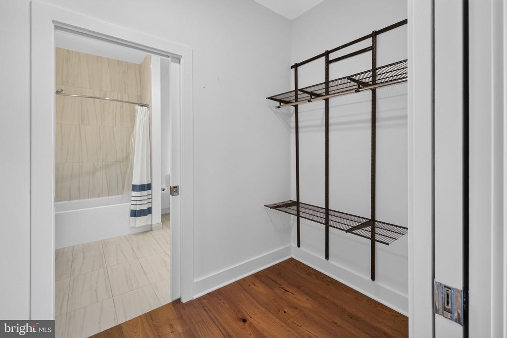 1312 KING STREET 302ALEXANDRIA