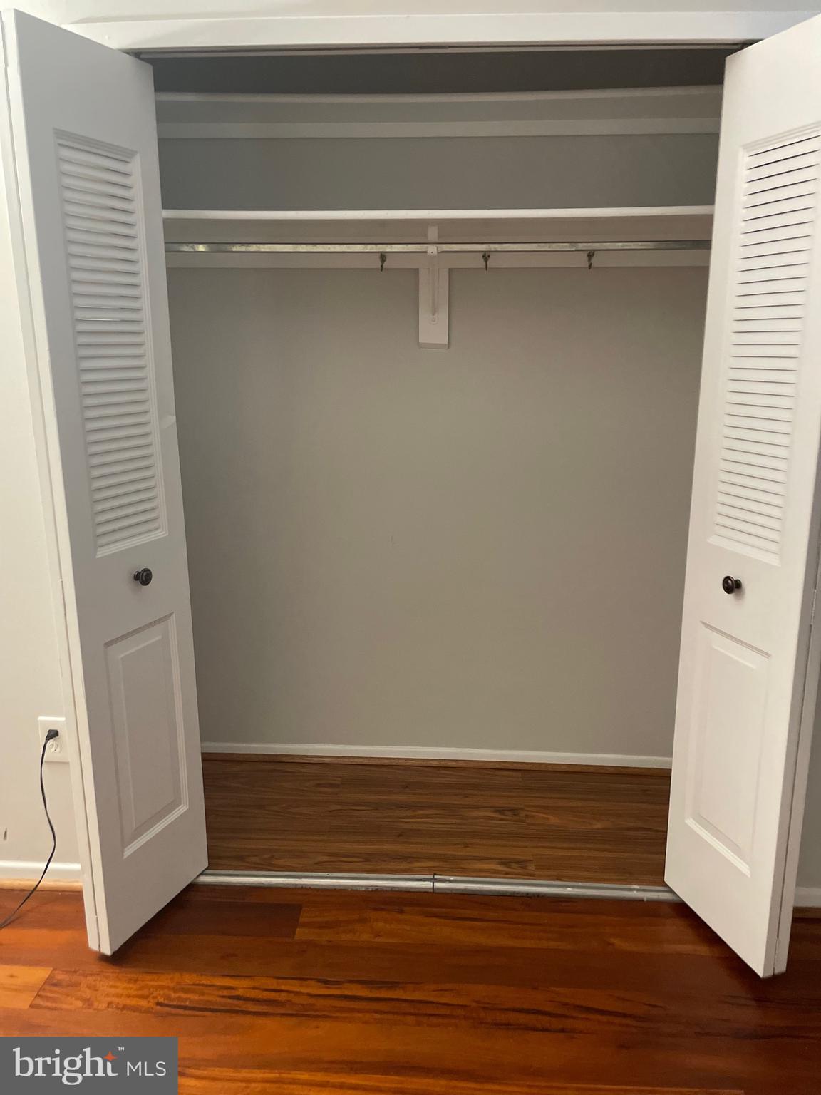 3705 S George Mason Dr #1010s