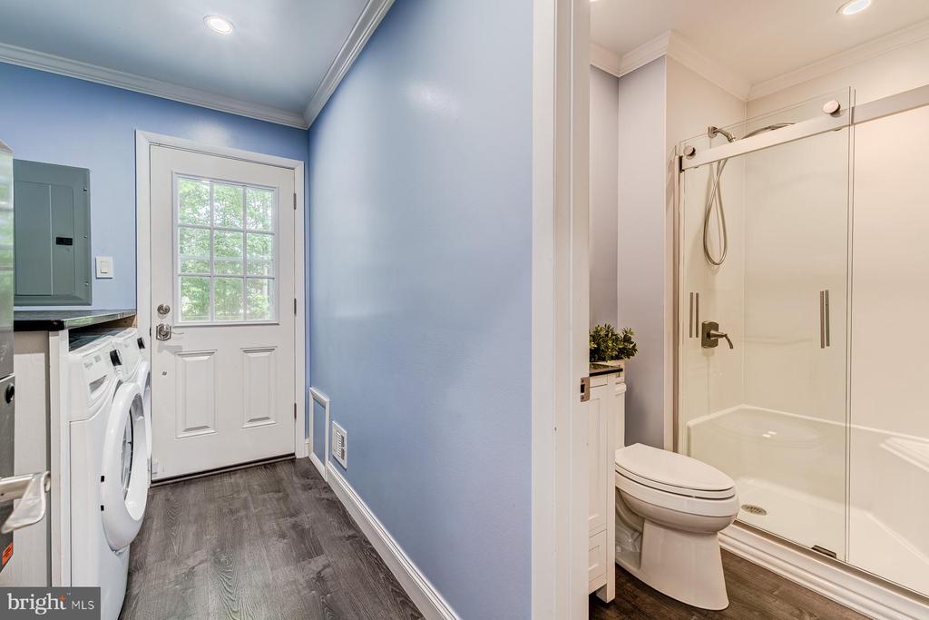 4405 Wyres St