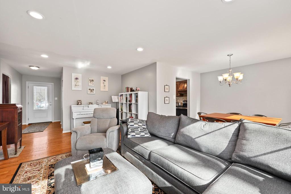 6312 Gormley Pl
