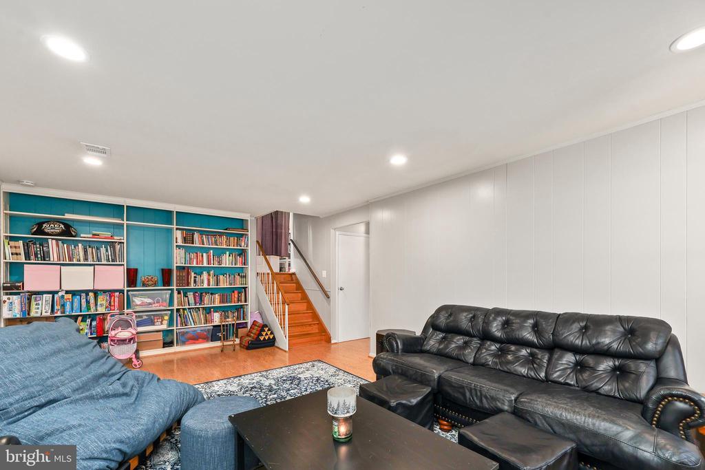6312 Gormley Pl