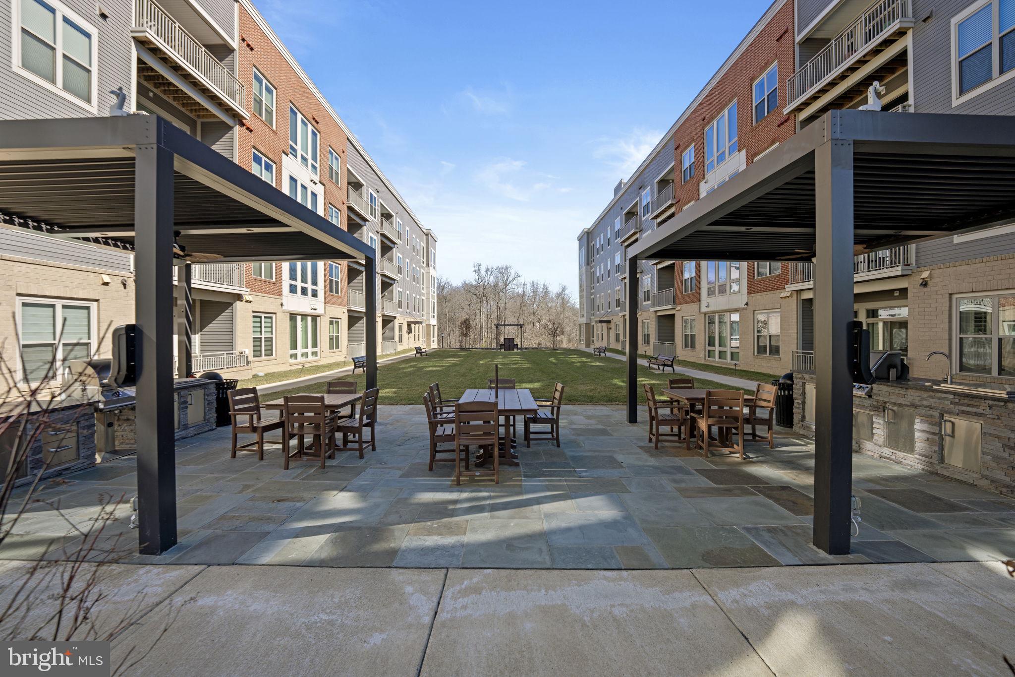 6104 Fairview Farm Dr #309