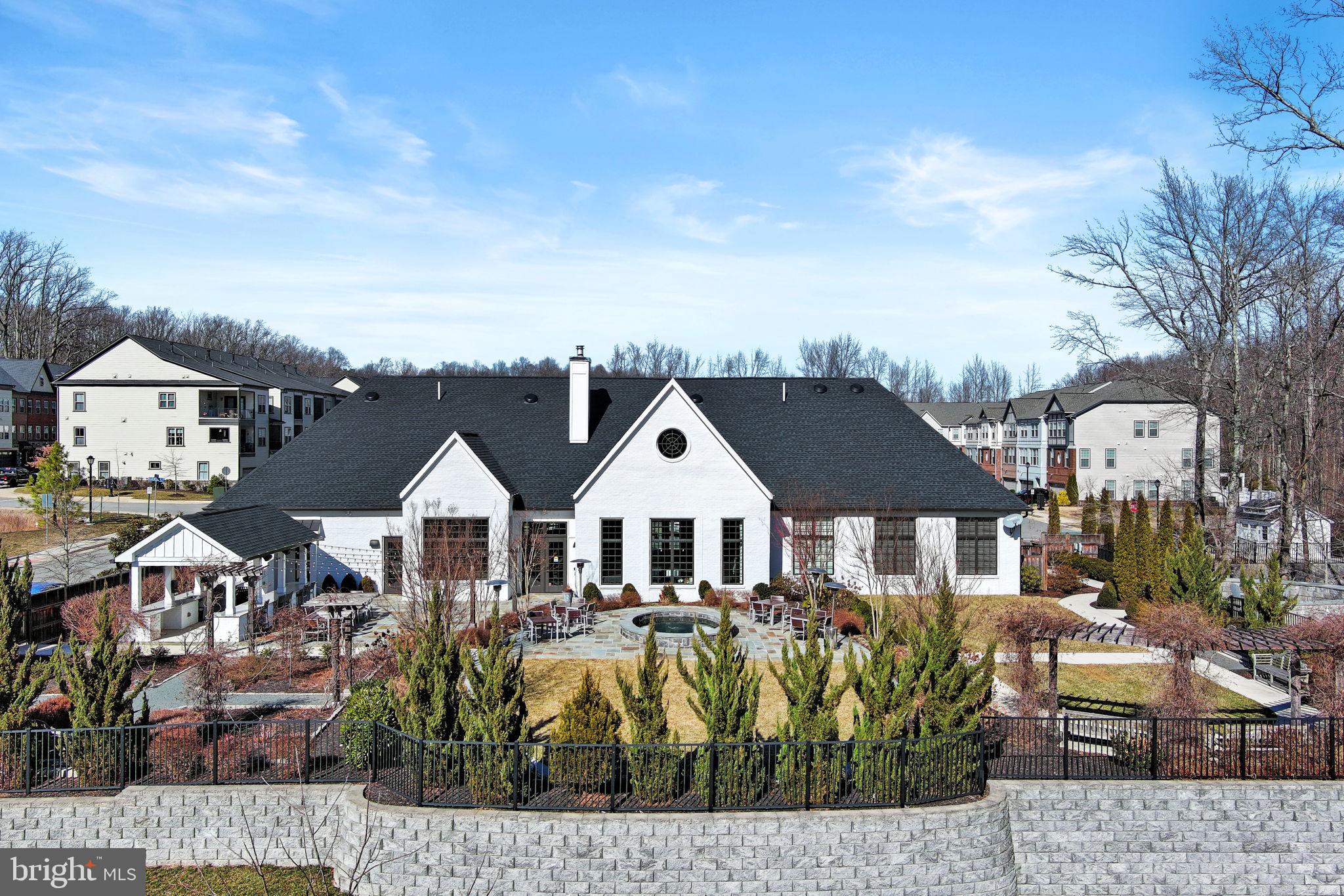 6104 Fairview Farm Dr #309