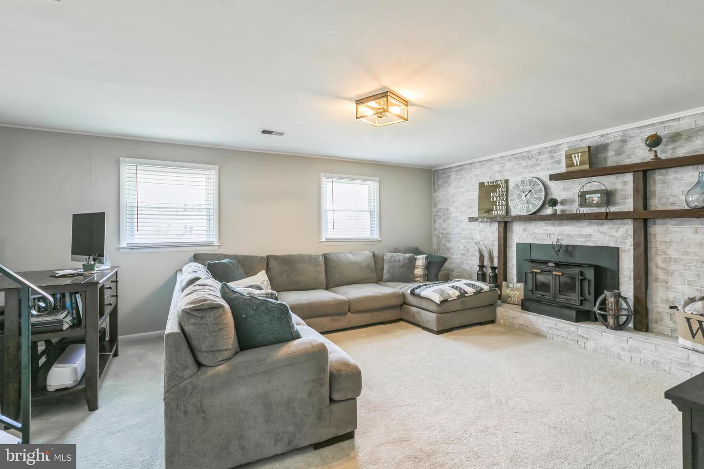 7205 Danford Ln