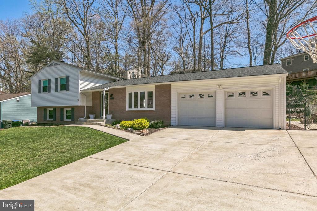 7205 Danford Ln