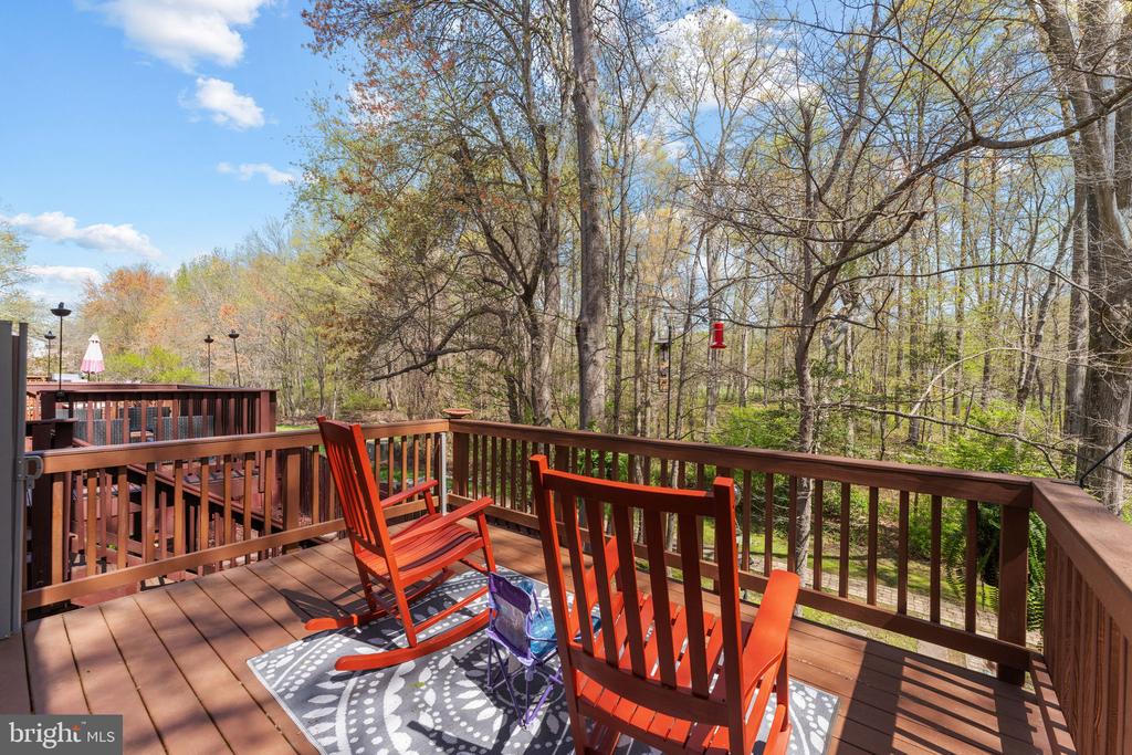 7127 Lake Cove Dr
