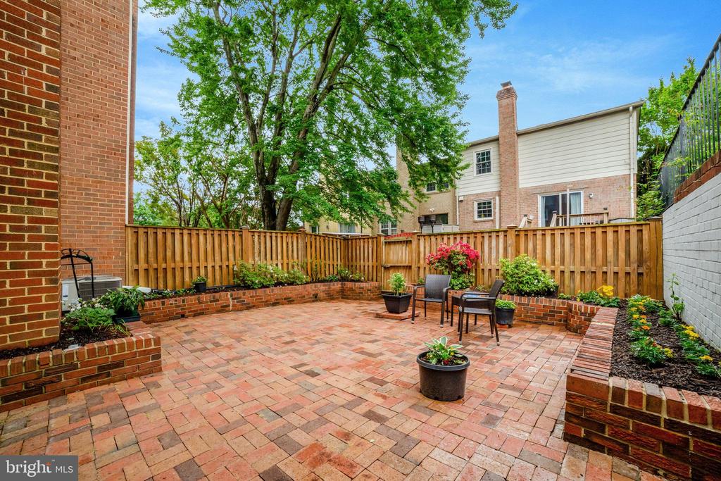 7499 Covent Wood Ct