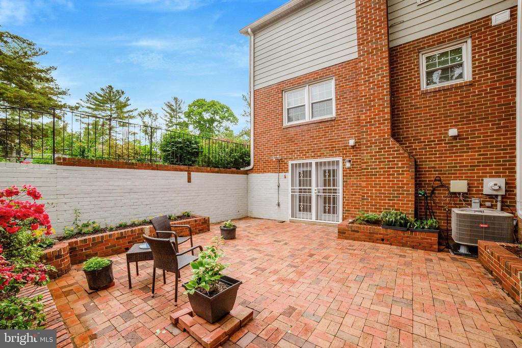7499 Covent Wood Ct