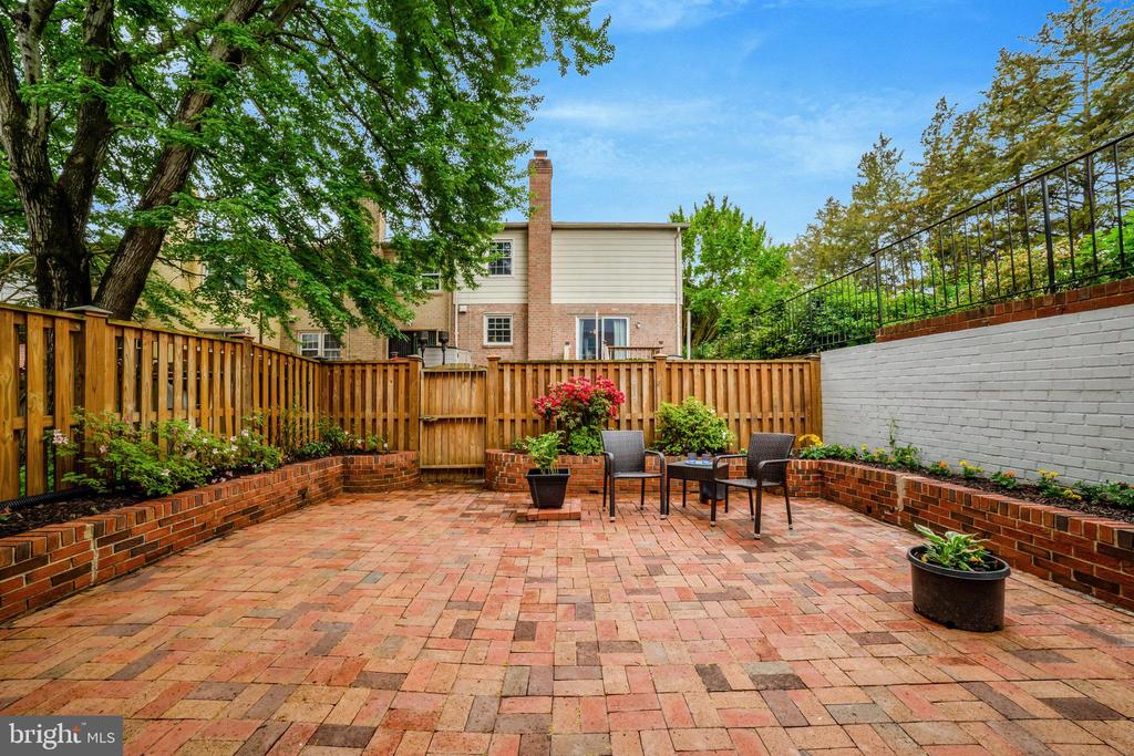 7499 Covent Wood Ct