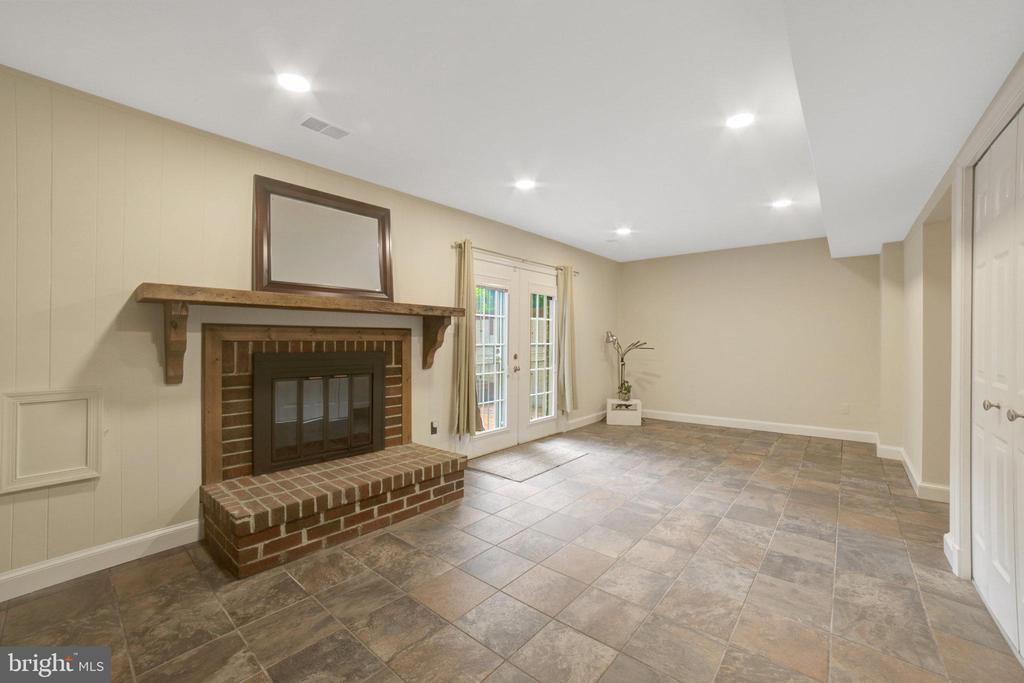 7499 Covent Wood Ct