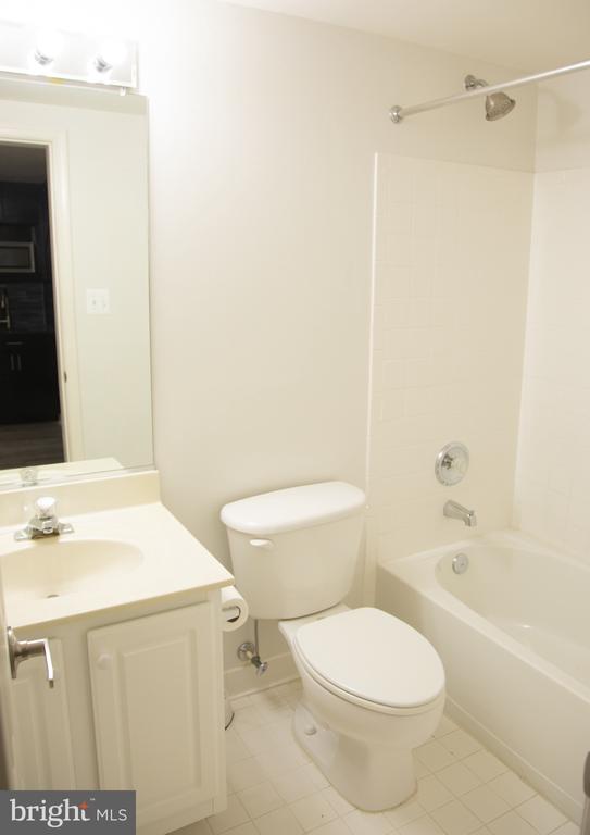 3347 WILTON CREST COURT