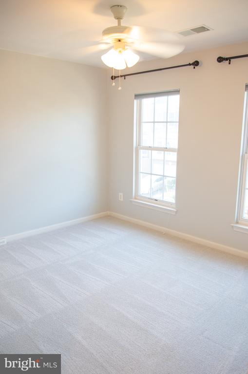 3347 WILTON CREST COURT
