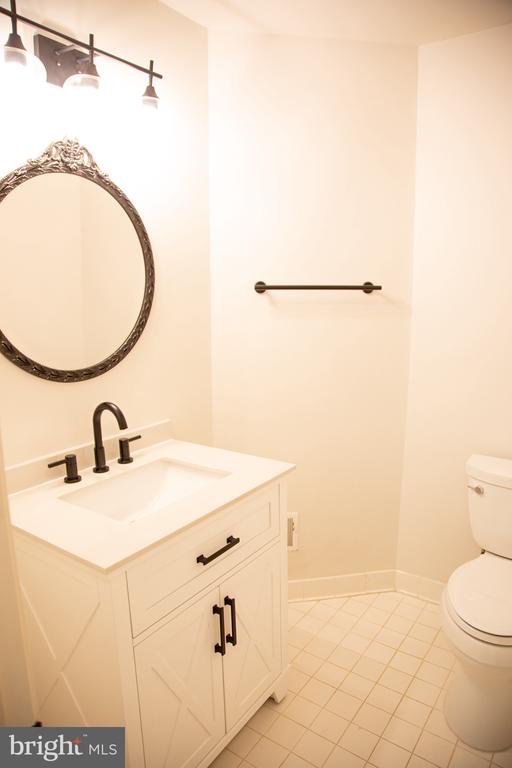 3347 WILTON CREST COURT