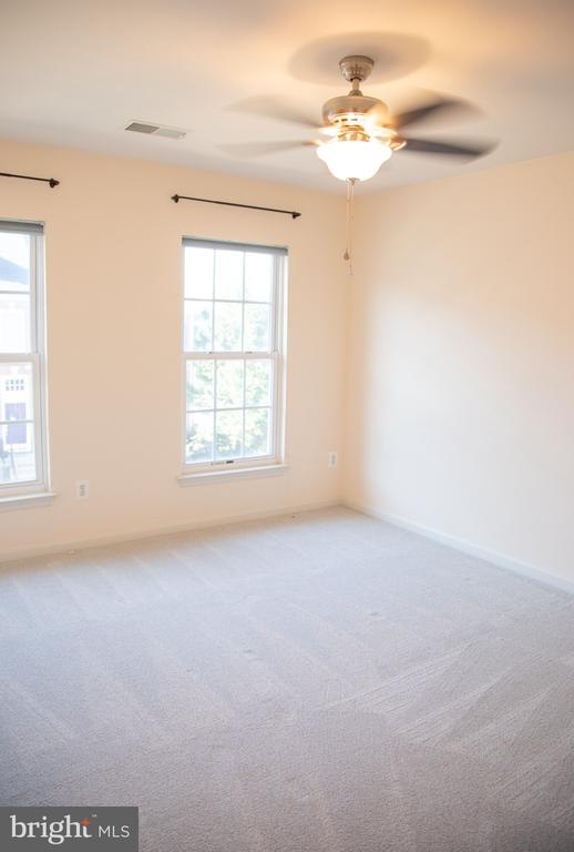 3347 WILTON CREST COURT