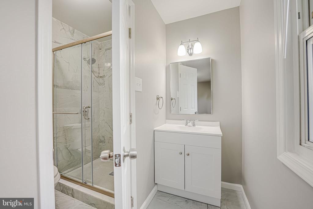 14790 Tamarack Pl