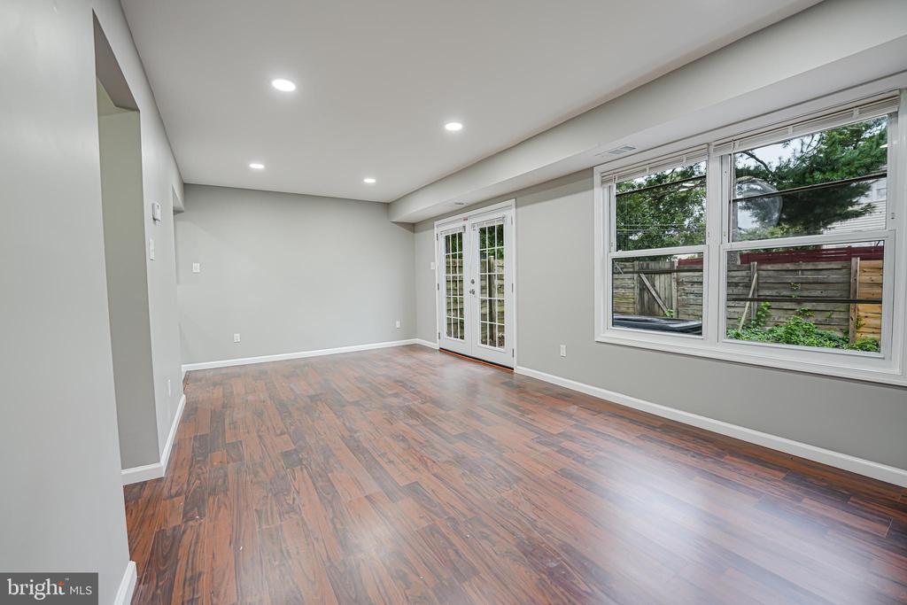 14790 Tamarack Pl
