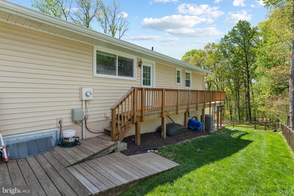 12816 Greenhall Dr