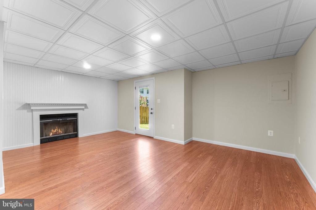 5128 SPRING BRANCH BOULEVARD