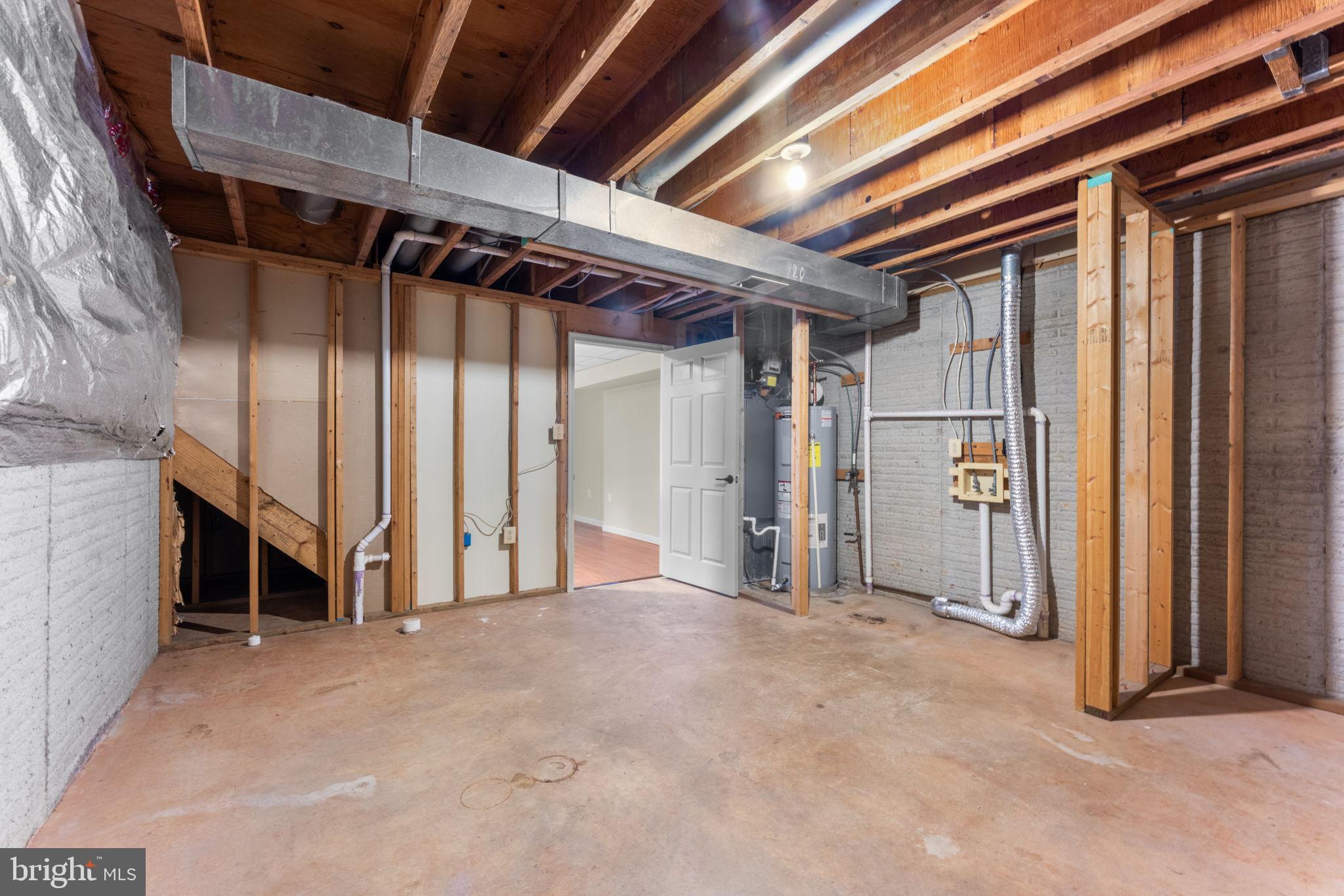 5128 SPRING BRANCH BOULEVARD