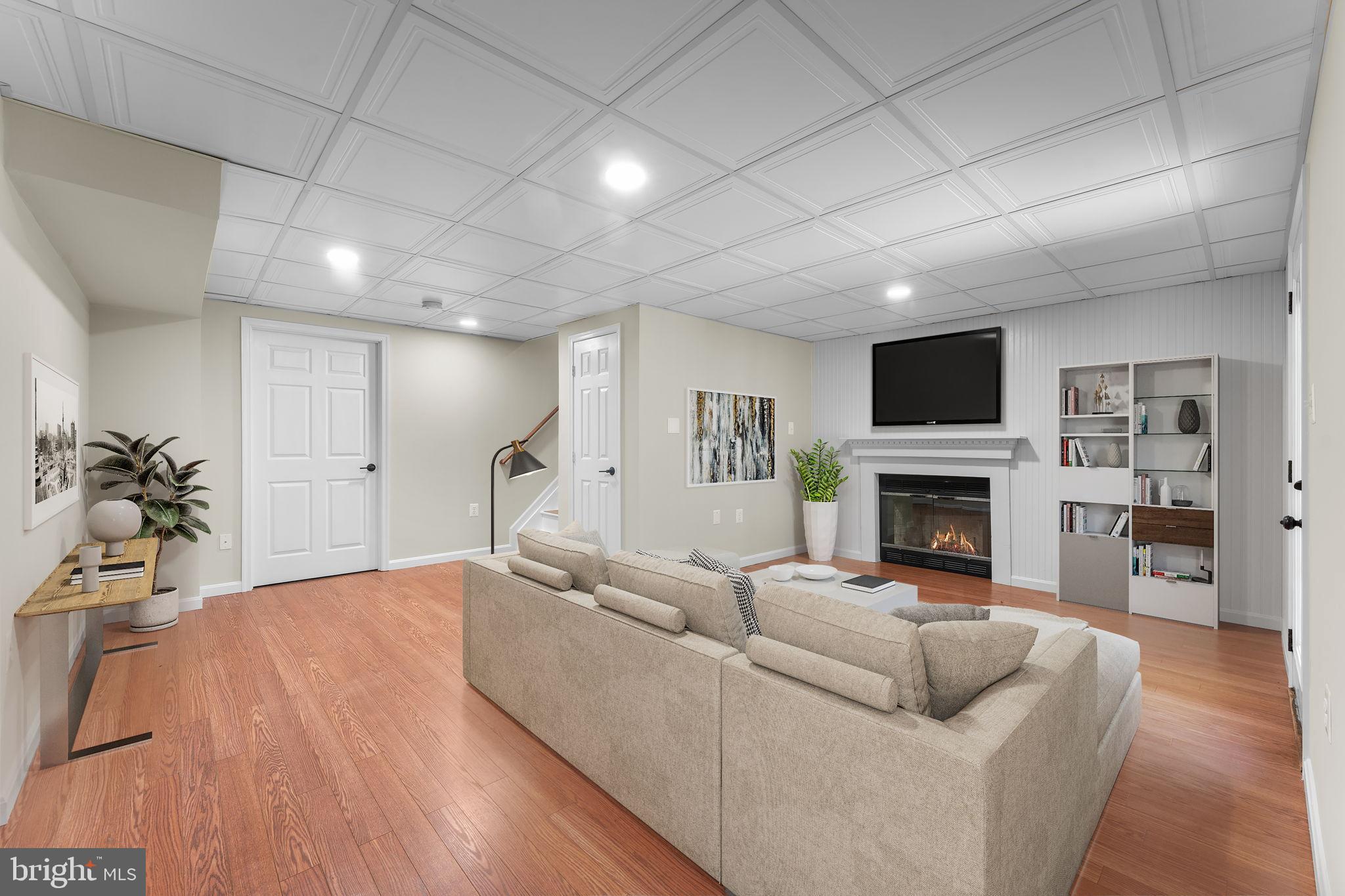 5128 SPRING BRANCH BOULEVARD