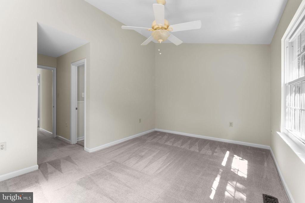 5128 SPRING BRANCH BOULEVARD