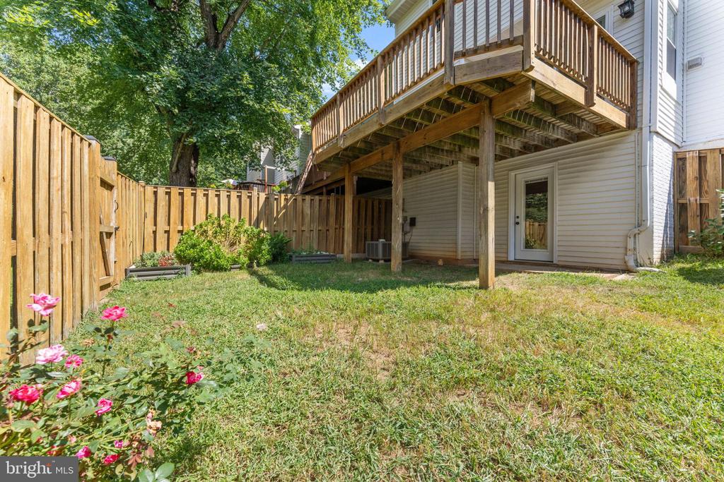 5128 SPRING BRANCH BOULEVARD