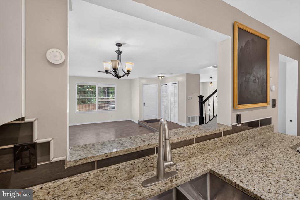 12585 KEMPSTON LANE