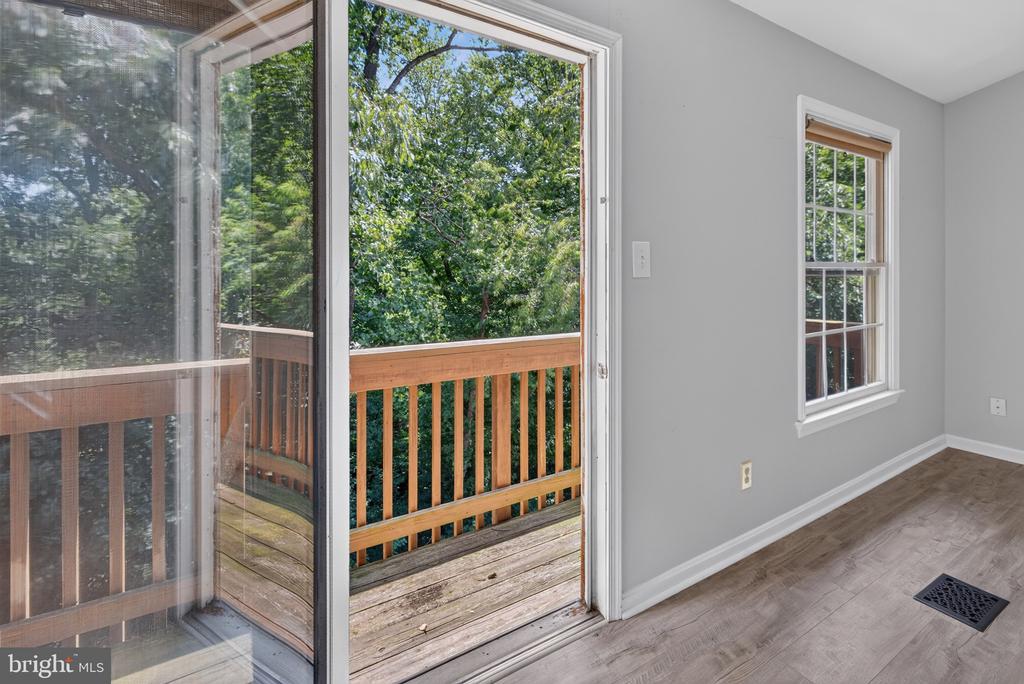 12585 KEMPSTON LANE